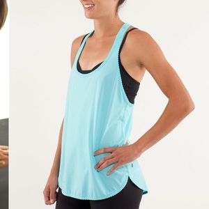 Lululemon 105 F singlet in turquoise